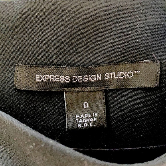 🍀☘️4 for $20🍀☘️Express design studio size 0 black skirt - Picture 3 of 3